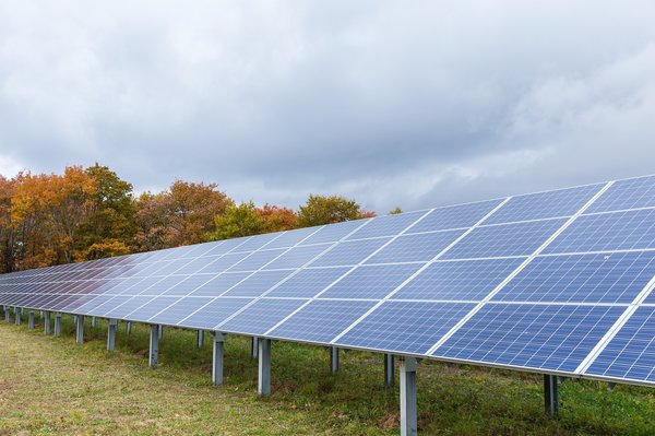 Taille panneau photovoltaïque : comment bien choisir ?