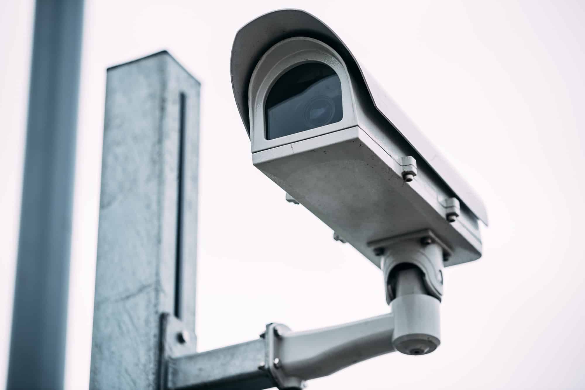 Peut-on intégrer des caméras de surveillance à un système de maison connectée ?